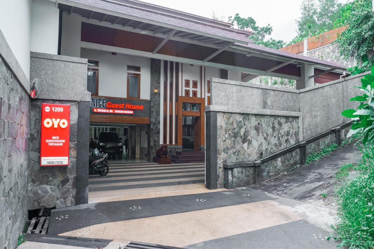 Oyo 1209 Tirtasari Nice Guesthouse บันดุง ภายนอก รูปภาพ