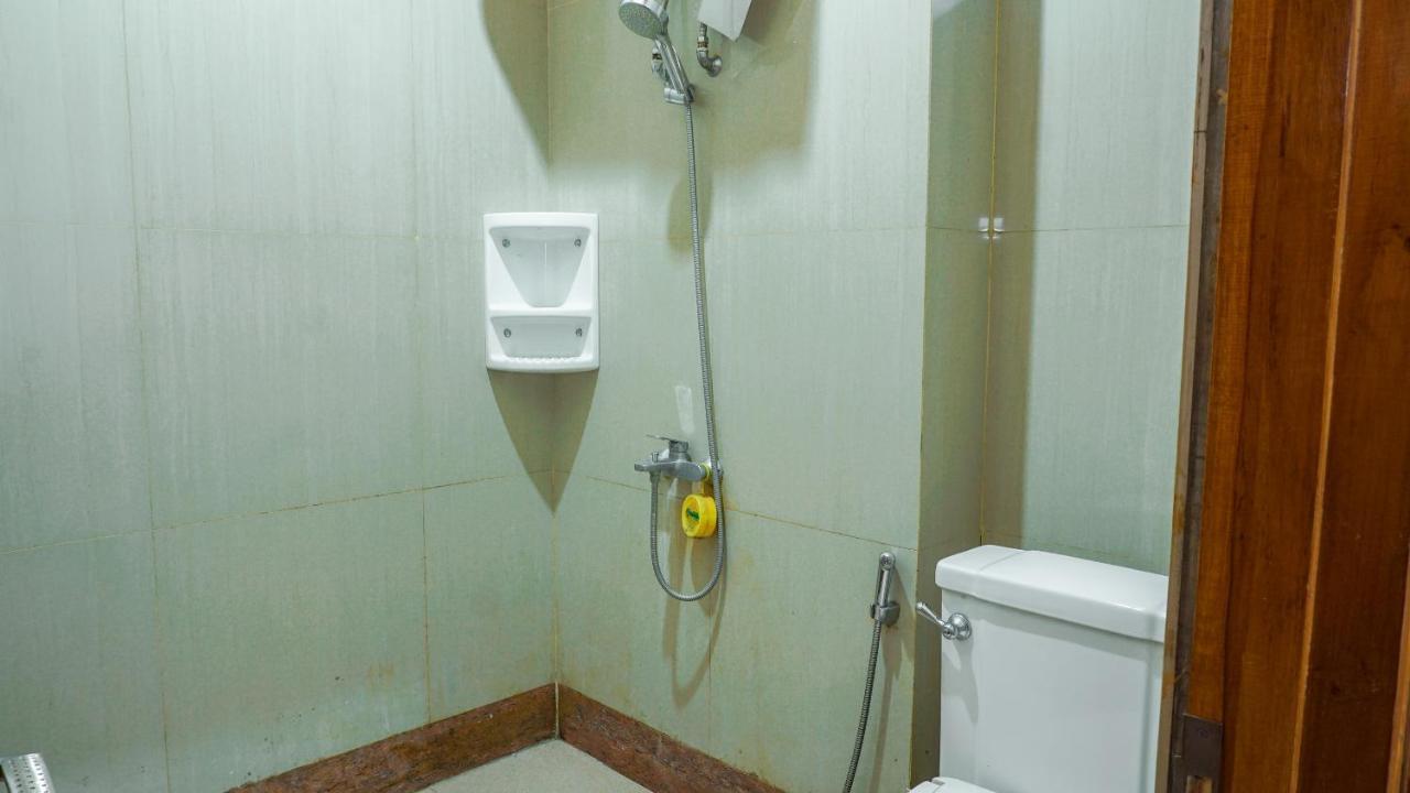 Oyo 1209 Tirtasari Nice Guesthouse บันดุง ภายนอก รูปภาพ