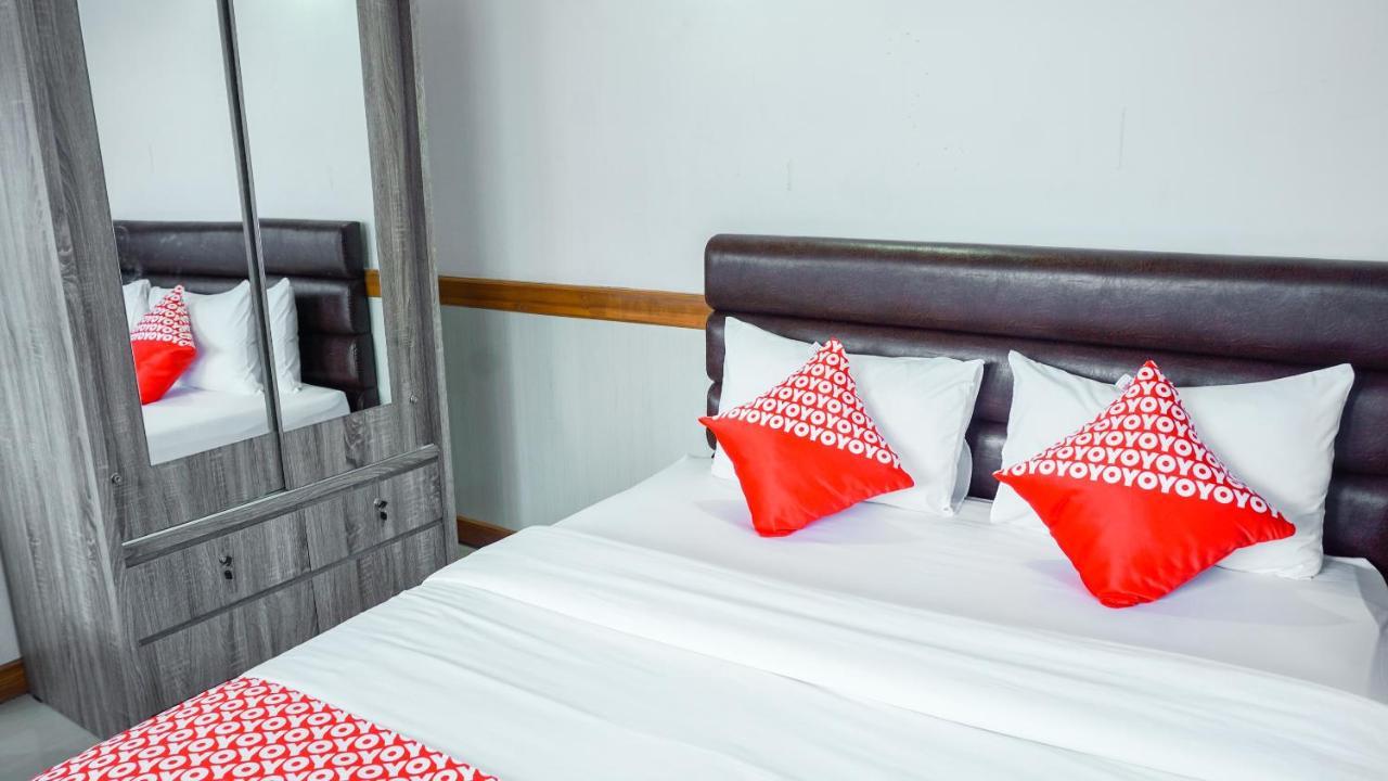 Oyo 1209 Tirtasari Nice Guesthouse บันดุง ภายนอก รูปภาพ