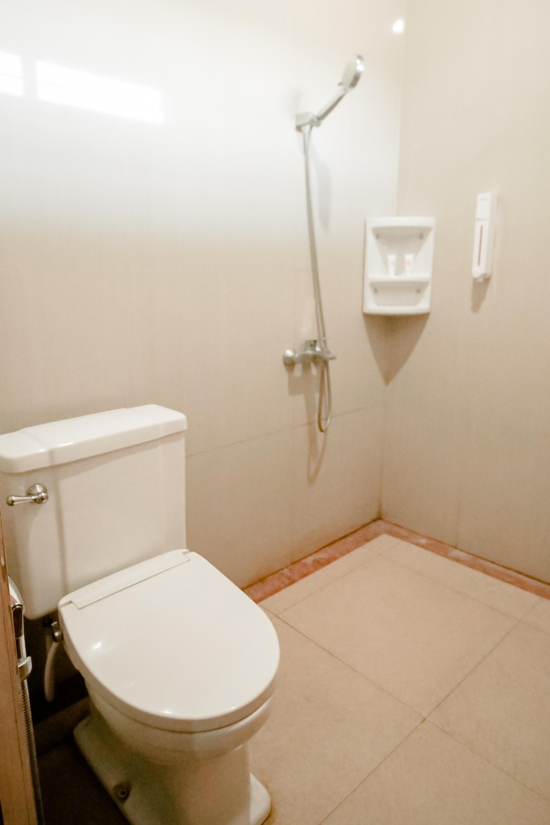 Oyo 1209 Tirtasari Nice Guesthouse บันดุง ภายนอก รูปภาพ