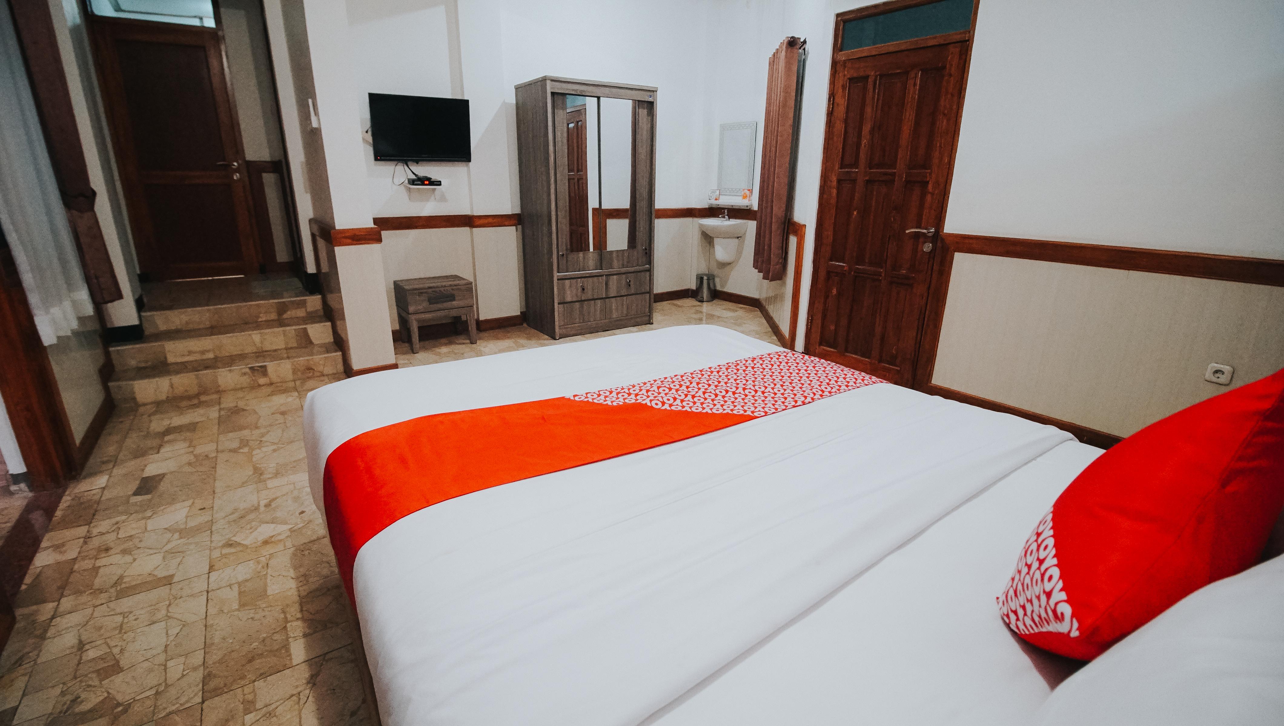 Oyo 1209 Tirtasari Nice Guesthouse บันดุง ภายนอก รูปภาพ