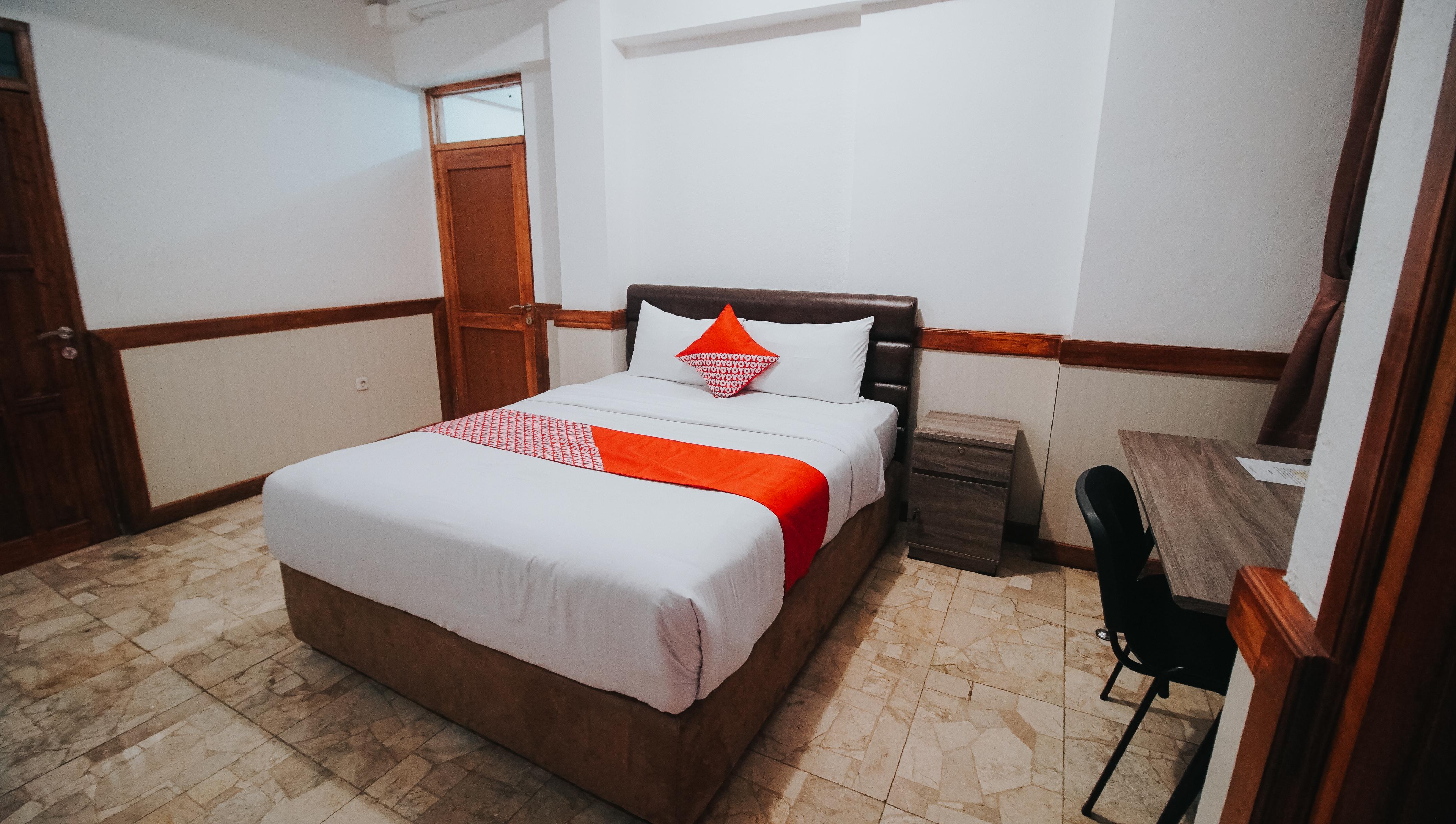Oyo 1209 Tirtasari Nice Guesthouse บันดุง ภายนอก รูปภาพ