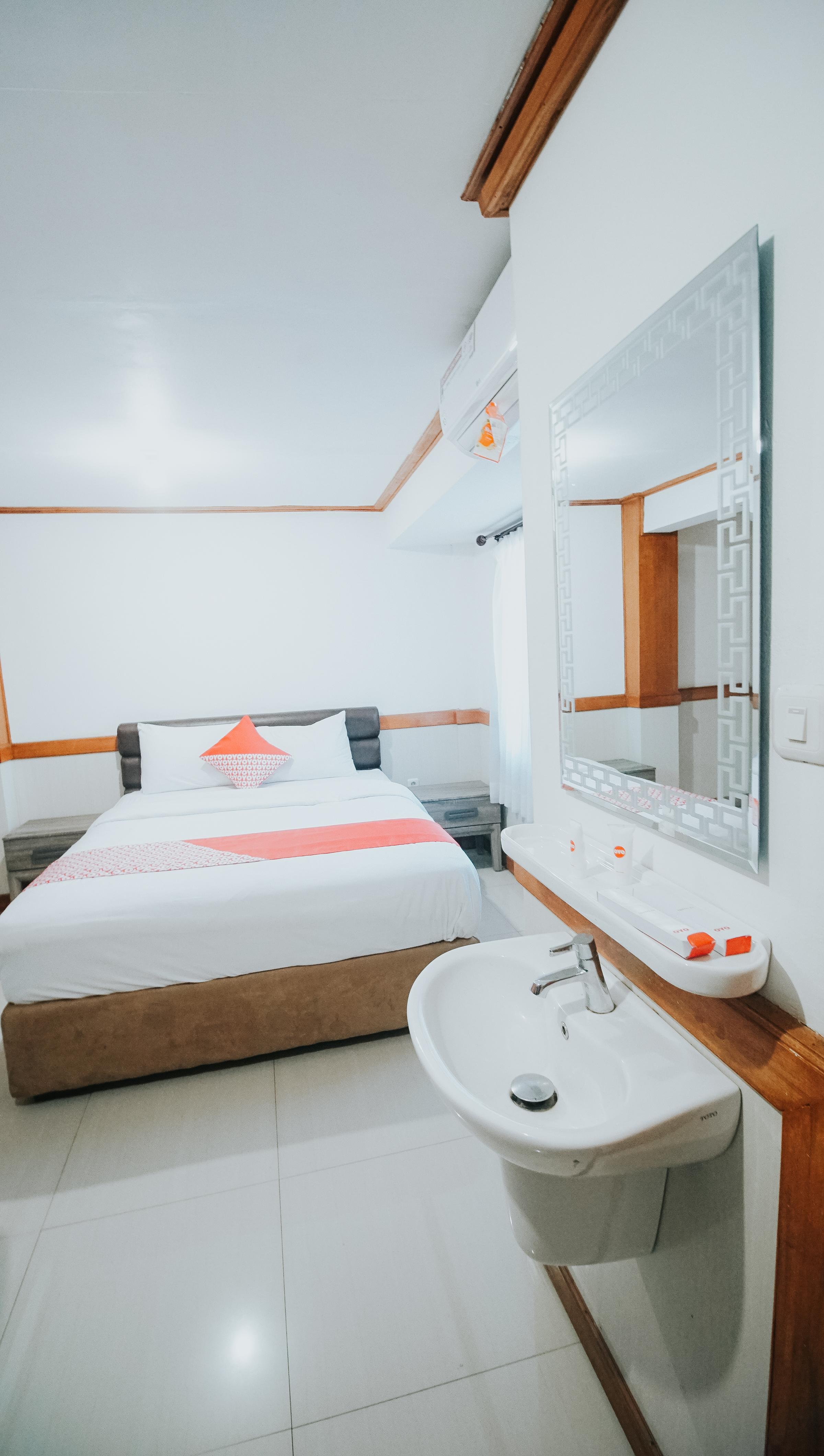 Oyo 1209 Tirtasari Nice Guesthouse บันดุง ภายนอก รูปภาพ