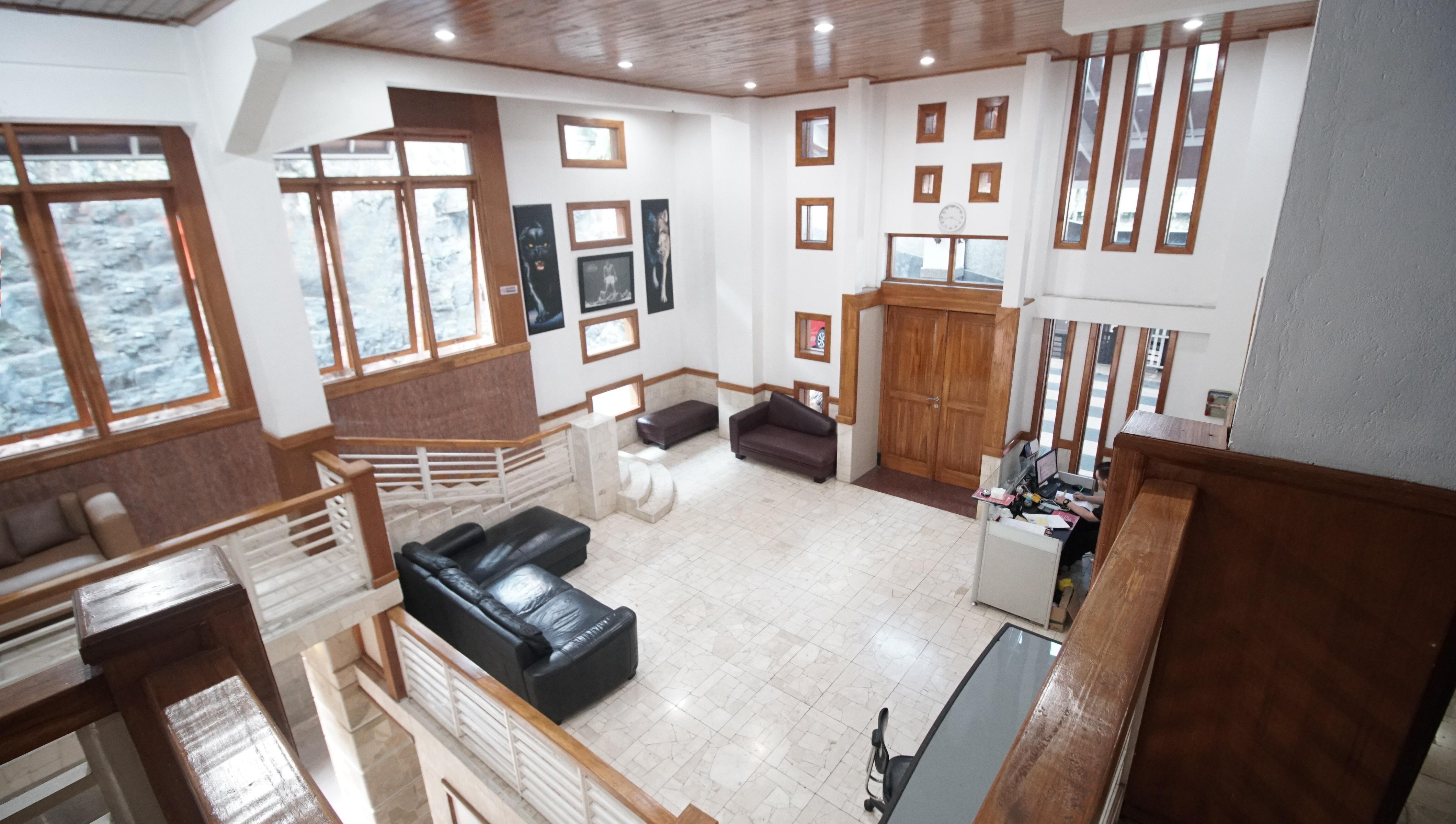 Oyo 1209 Tirtasari Nice Guesthouse บันดุง ภายนอก รูปภาพ