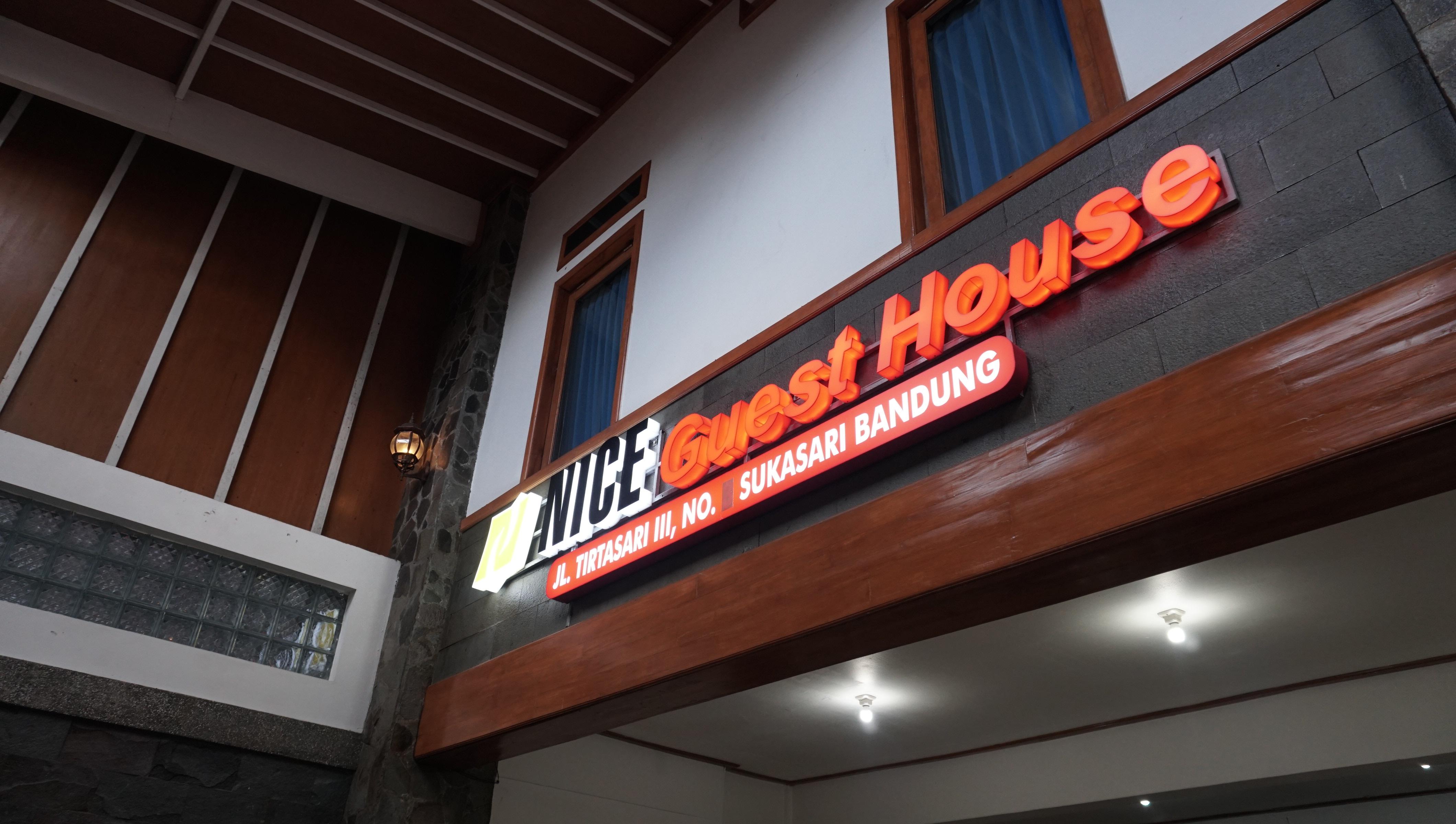 Oyo 1209 Tirtasari Nice Guesthouse บันดุง ภายนอก รูปภาพ